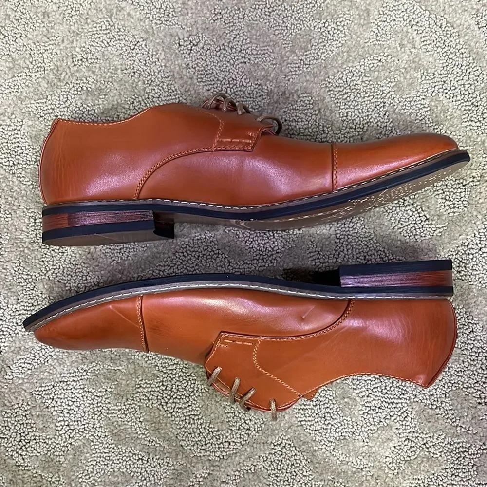 New MetroCharm Men’s 10 Brown Bucks Lace Up Shoes